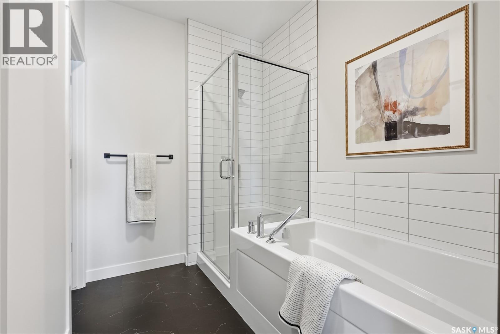 22 720 Brighton Boulevard, Saskatoon, SK - Indoor Photo Showing Bathroom