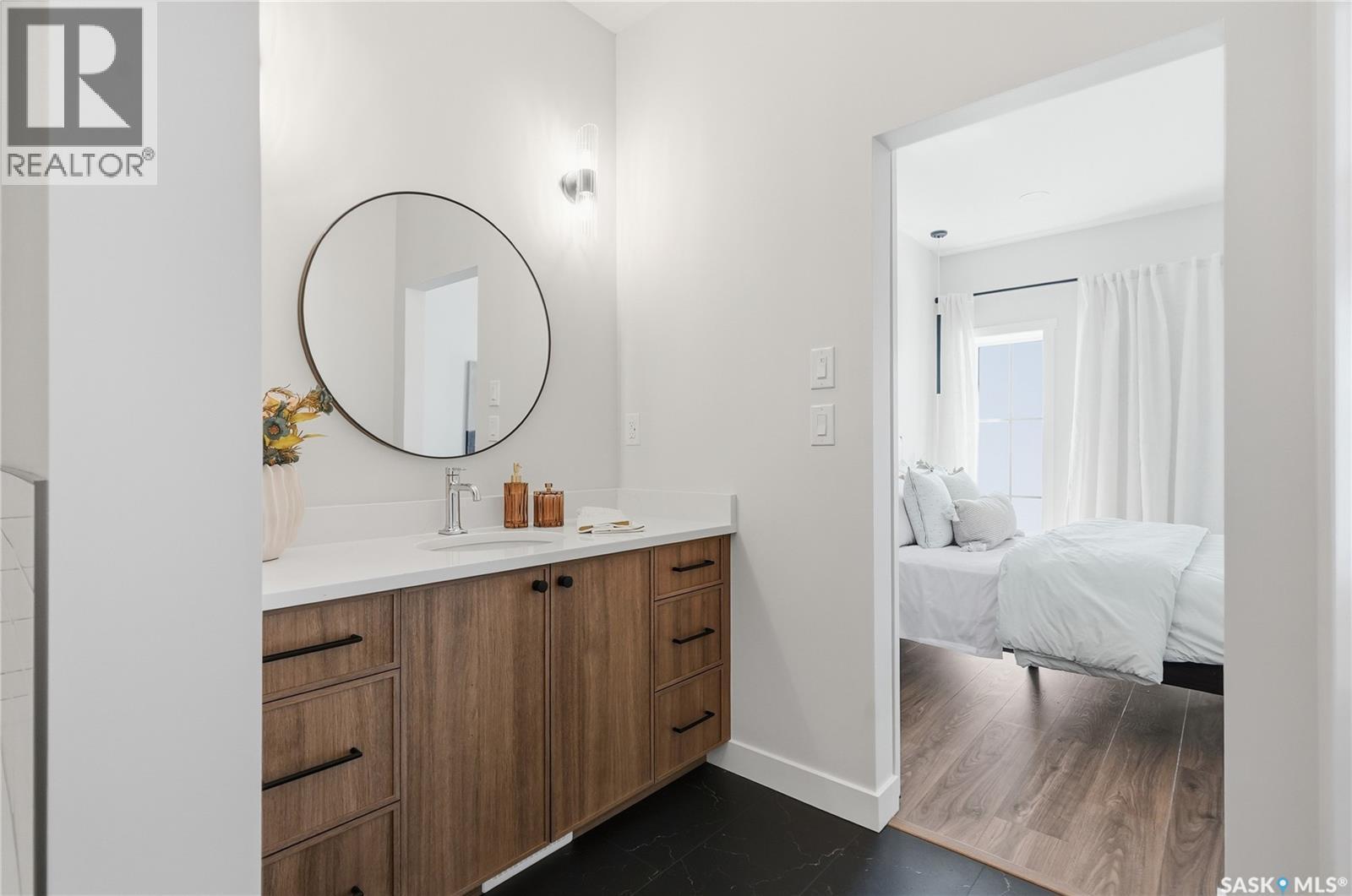 22 720 Brighton Boulevard, Saskatoon, SK - Indoor Photo Showing Bathroom