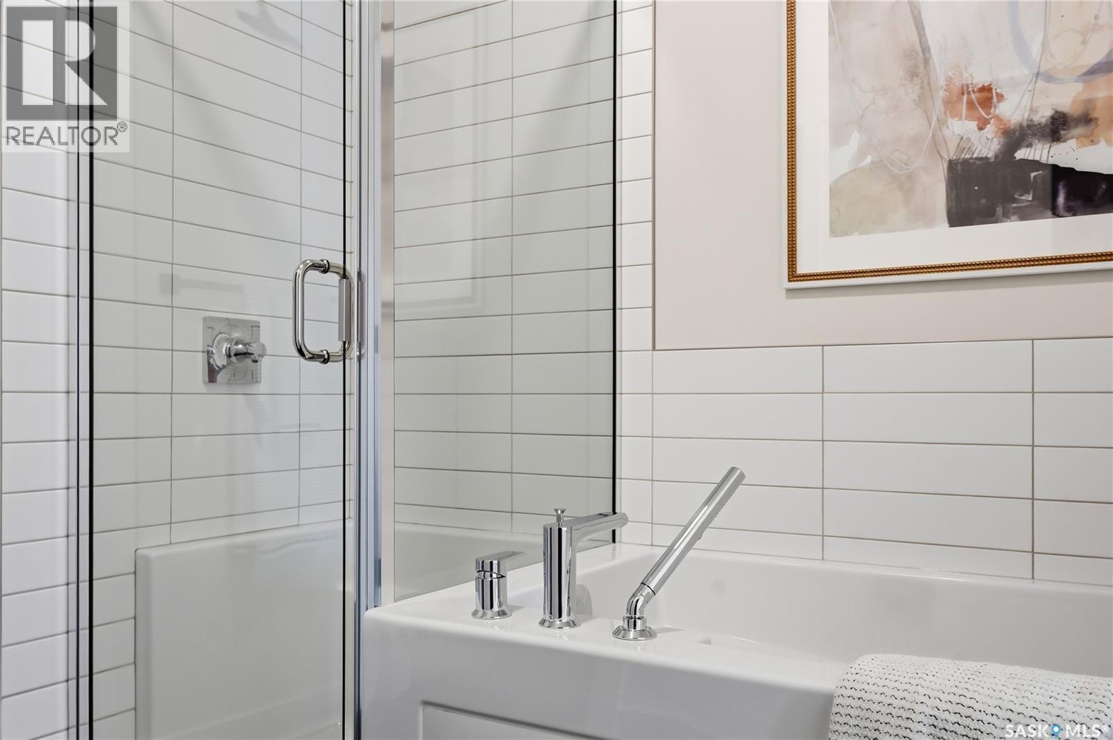 22 720 Brighton Boulevard, Saskatoon, SK - Indoor Photo Showing Bathroom