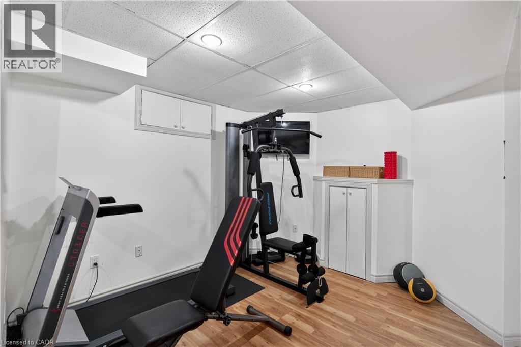 1151 Campbell Court, Burlington, ON - Indoor Photo Showing Gym Room