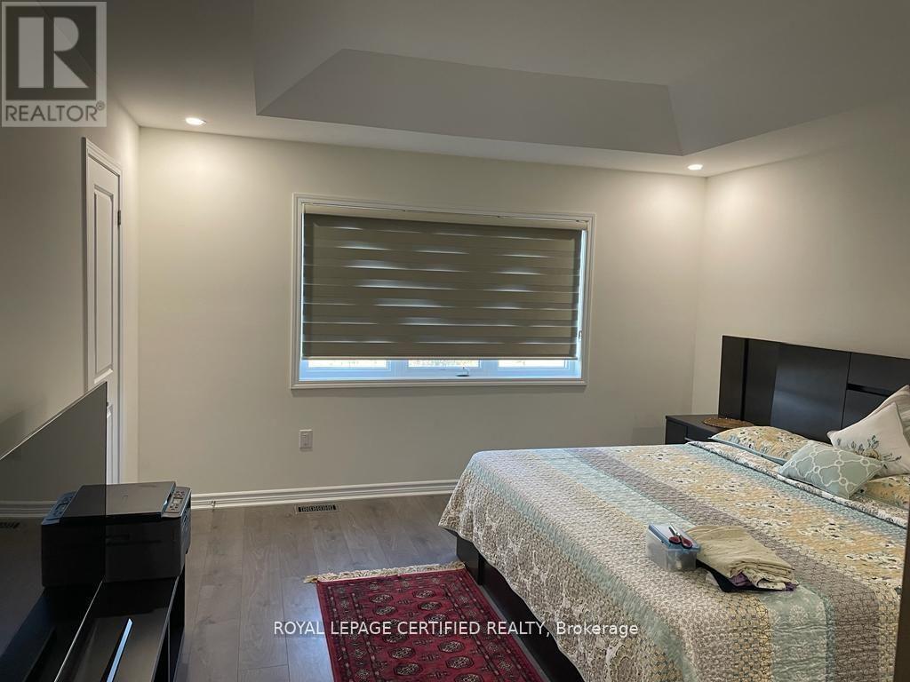 9 Affusion Road E, Brampton, ON - Indoor Photo Showing Bedroom