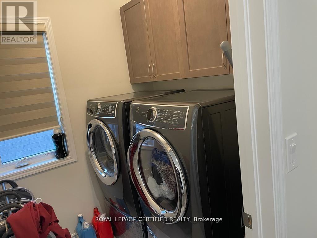 9 Affusion Road E, Brampton, ON - Indoor Photo Showing Laundry Room