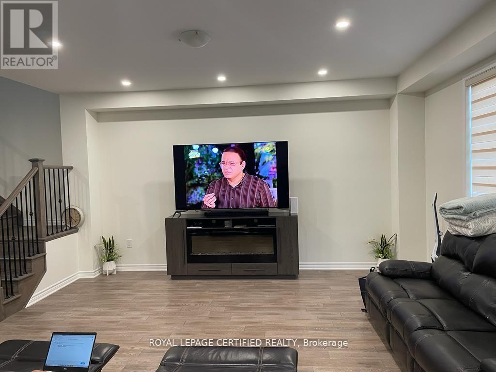 9 Affusion Road E, Brampton, ON - Indoor Photo Showing Living Room