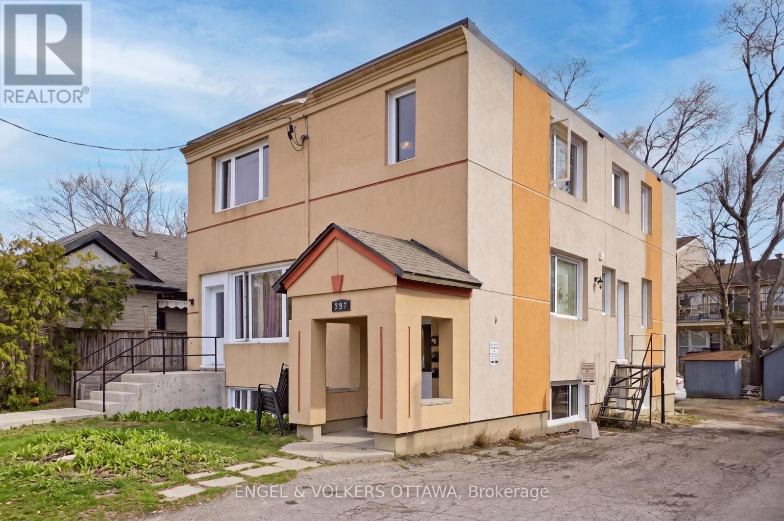 This image has been virtually altered (season) - 287 St Laurent Boulevard, Ottawa, ON - Outdoor