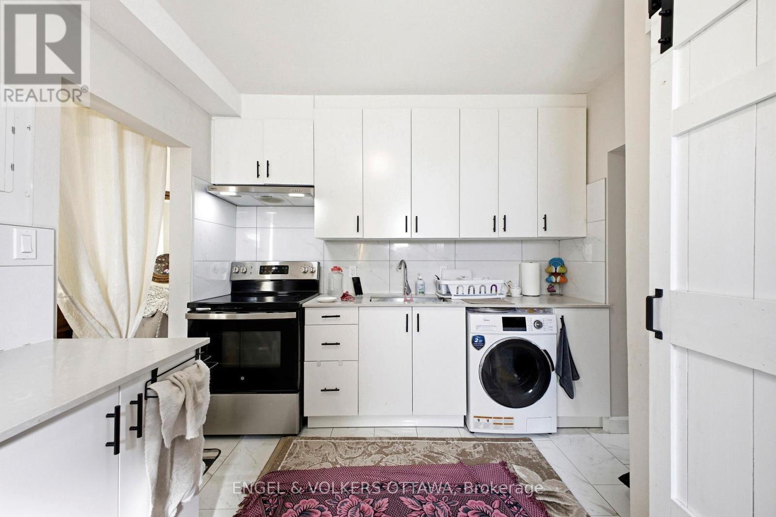 Unit #2 - 287 St Laurent Boulevard, Ottawa, ON - Indoor Photo Showing Laundry Room