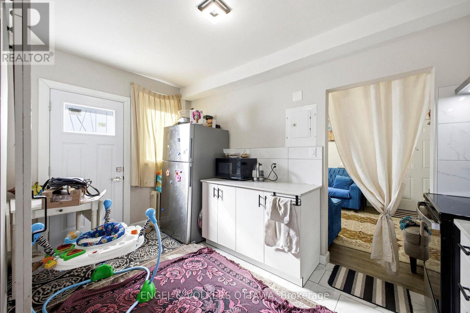 Unit #2 - 287 St Laurent Boulevard, Ottawa, ON - Indoor