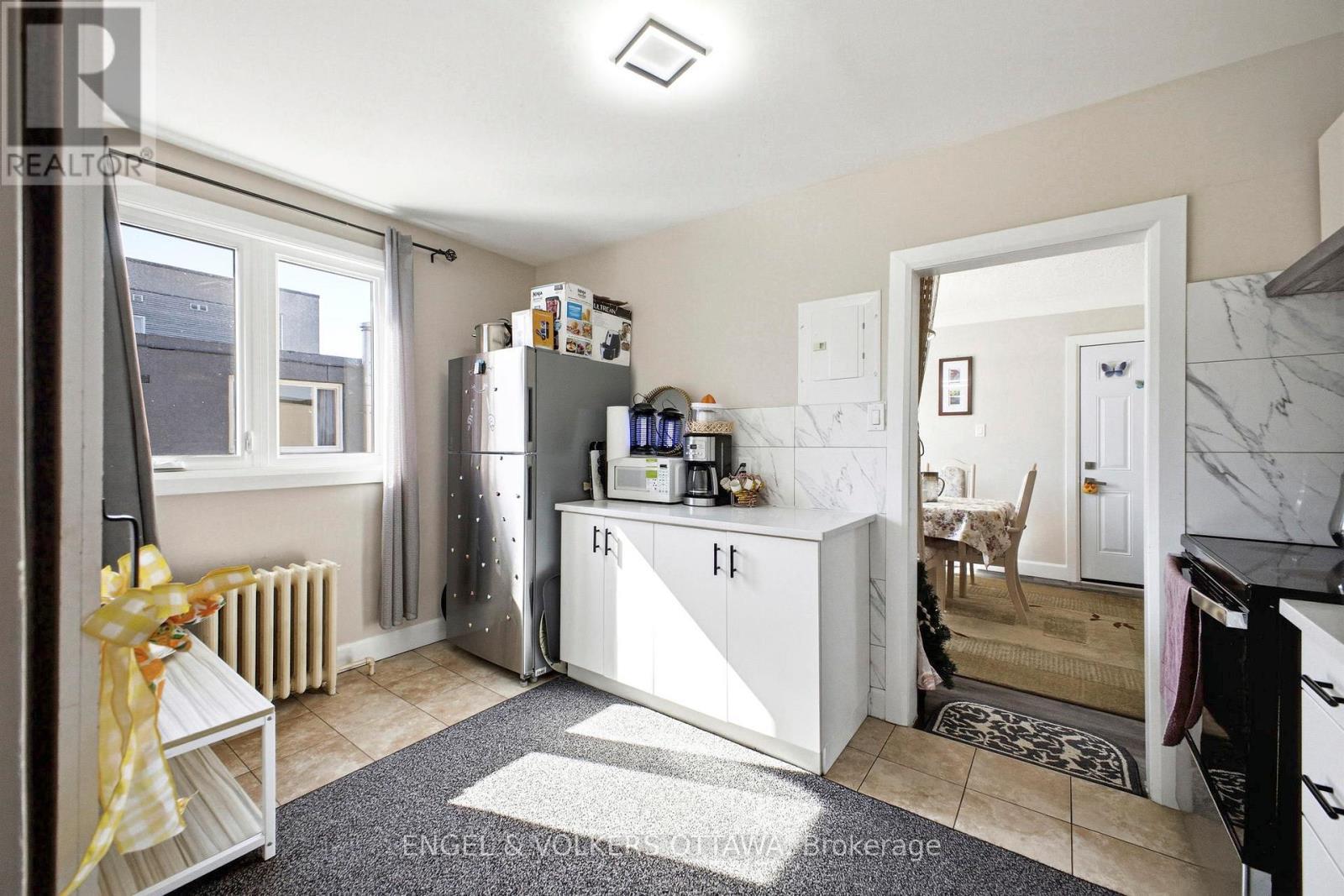 Unit #3 - 287 St Laurent Boulevard, Ottawa, ON - Indoor