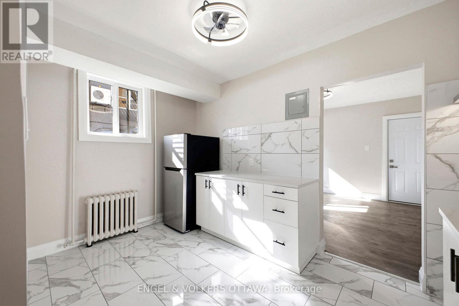 Unit #1 - 287 St Laurent Boulevard, Ottawa, ON - Indoor