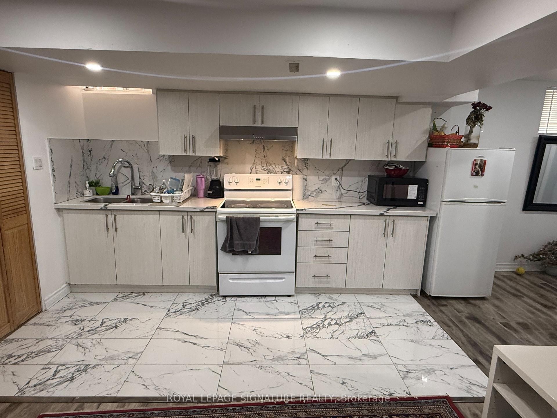 814 Golden Farmer Way, Mississauga, ON