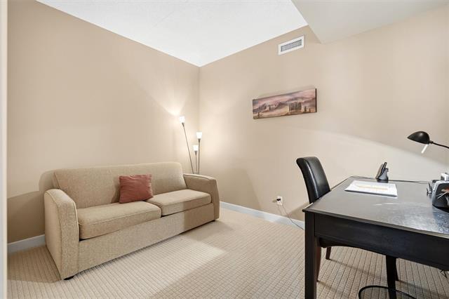 404-340 Waterfront Dr, Winnipeg, MB