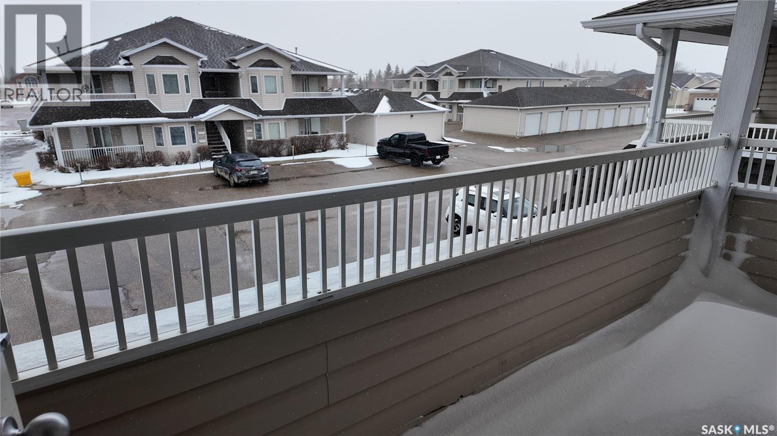 4128 Buckingham Drive E, Regina, SK - Outdoor