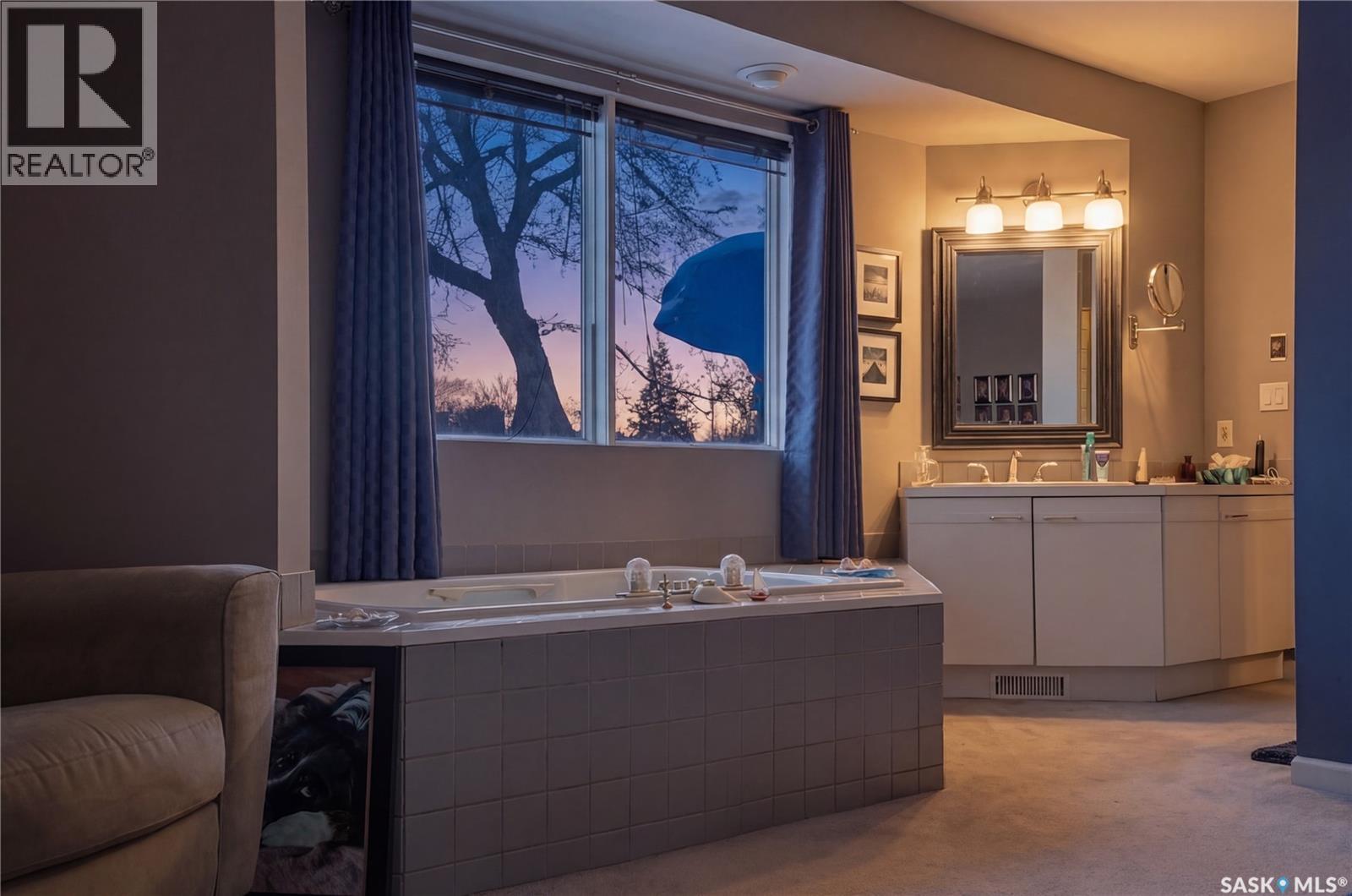 250 Bornstein Court, Saskatoon, SK - Indoor Photo Showing Bathroom