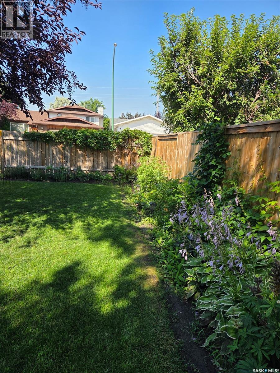 250 Bornstein Court, Saskatoon, SK - Outdoor