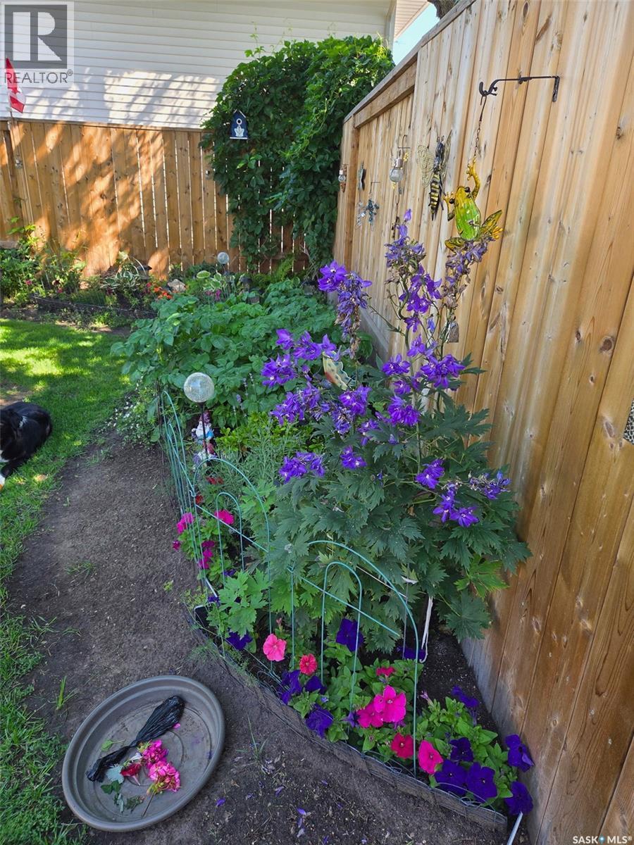 250 Bornstein Court, Saskatoon, SK - Outdoor