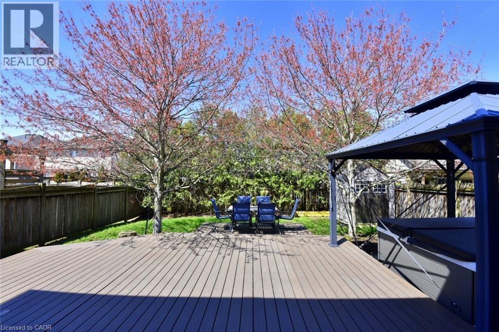 72 Etherington Crescent, Binbrook, ON - Outdoor