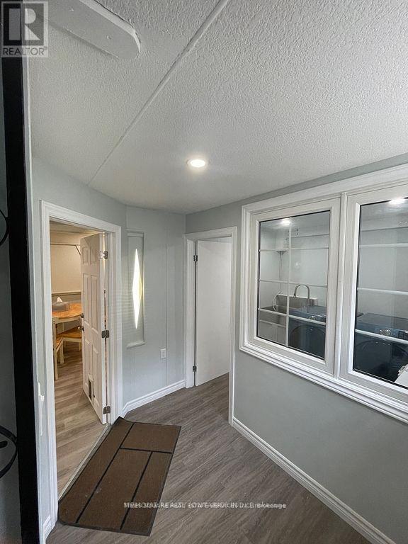 2403 Barclay Road, Burlington, ON - Indoor Photo Showing Other Room