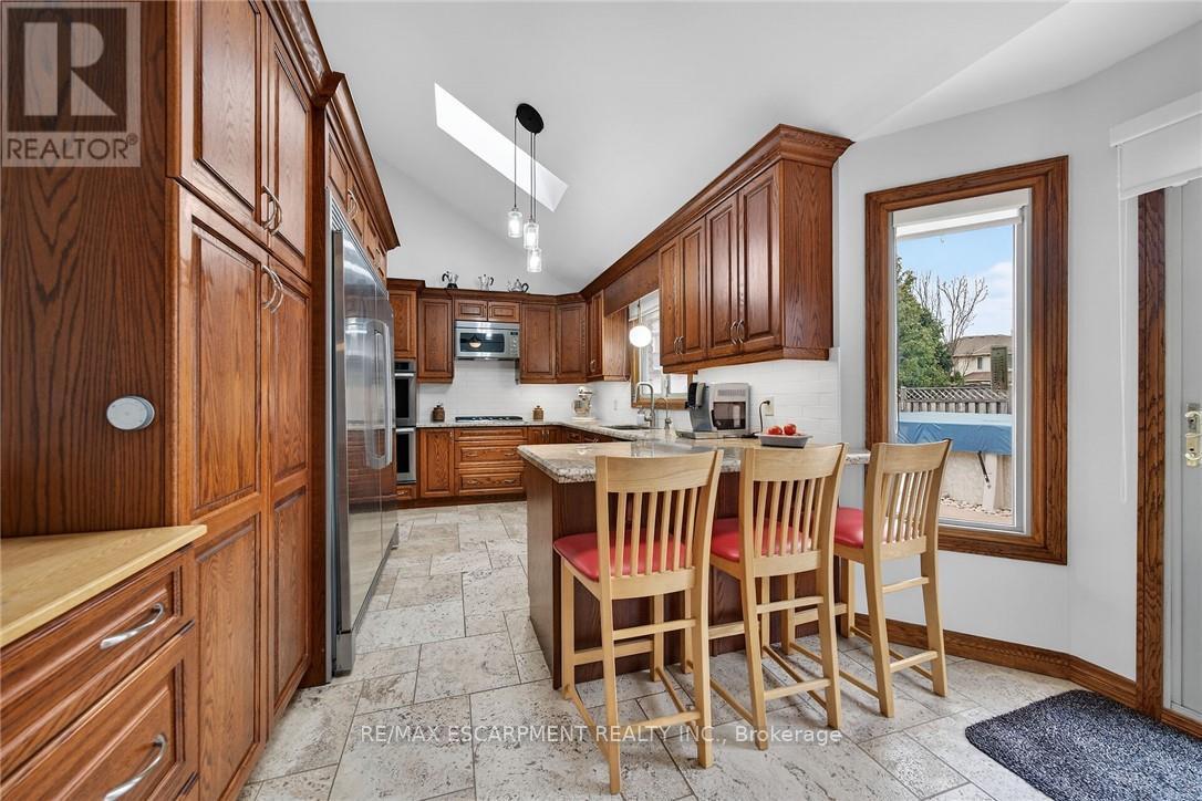 6 Regal Drive, Hamilton, ON - Indoor