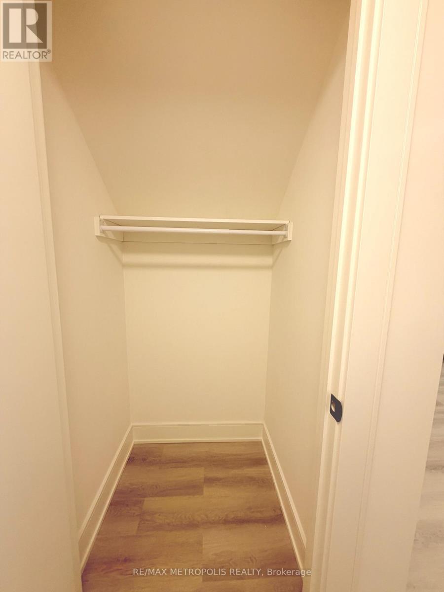 68 Everett Common, St. Catharines, ON - Indoor