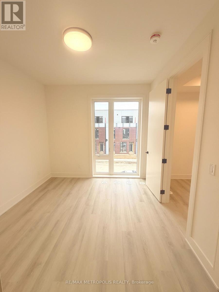 68 Everett Common, St. Catharines, ON - Indoor Photo Showing Other Room