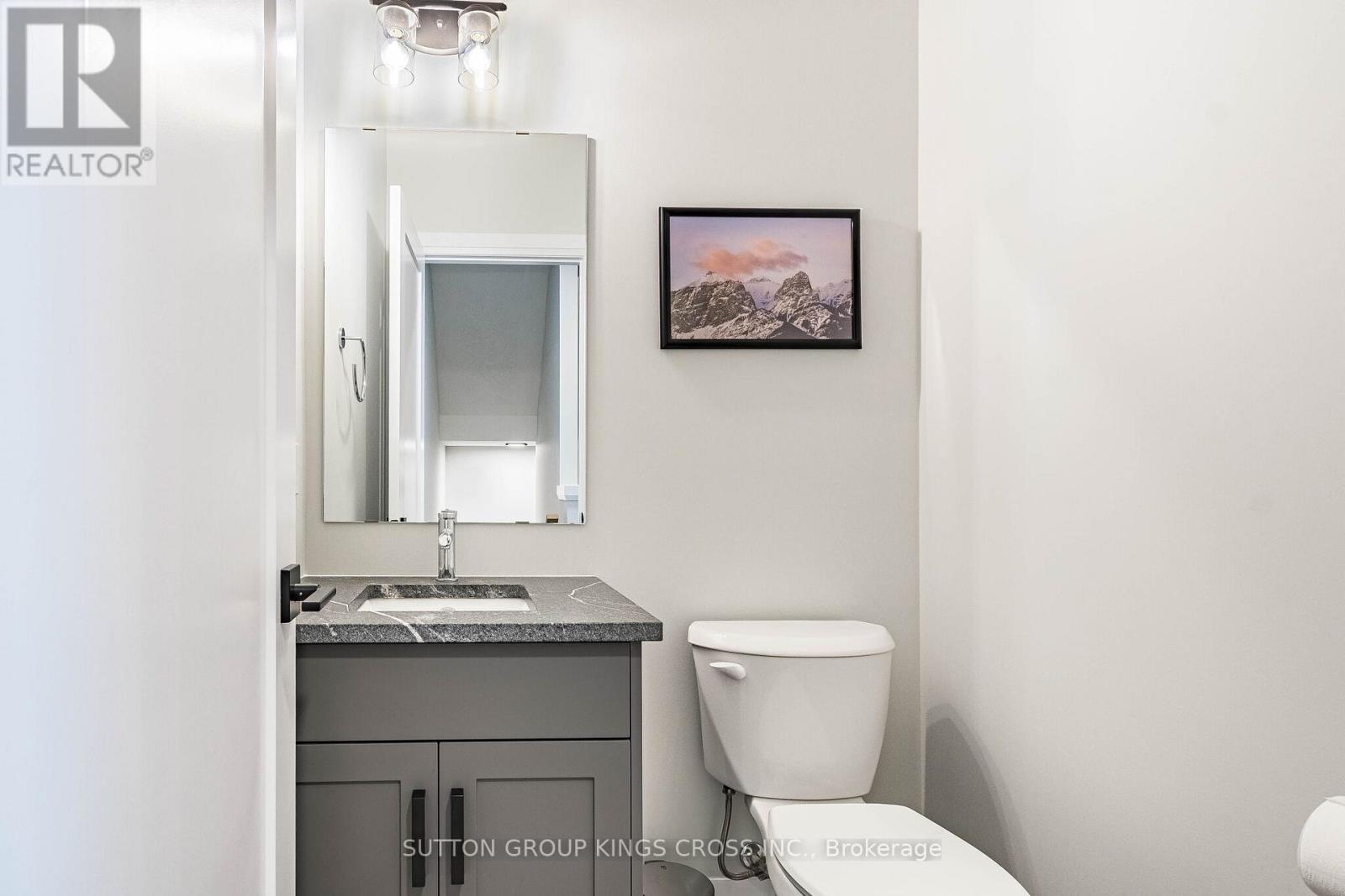 79 - 143 Elgin Street N, Cambridge, ON - Indoor Photo Showing Bathroom