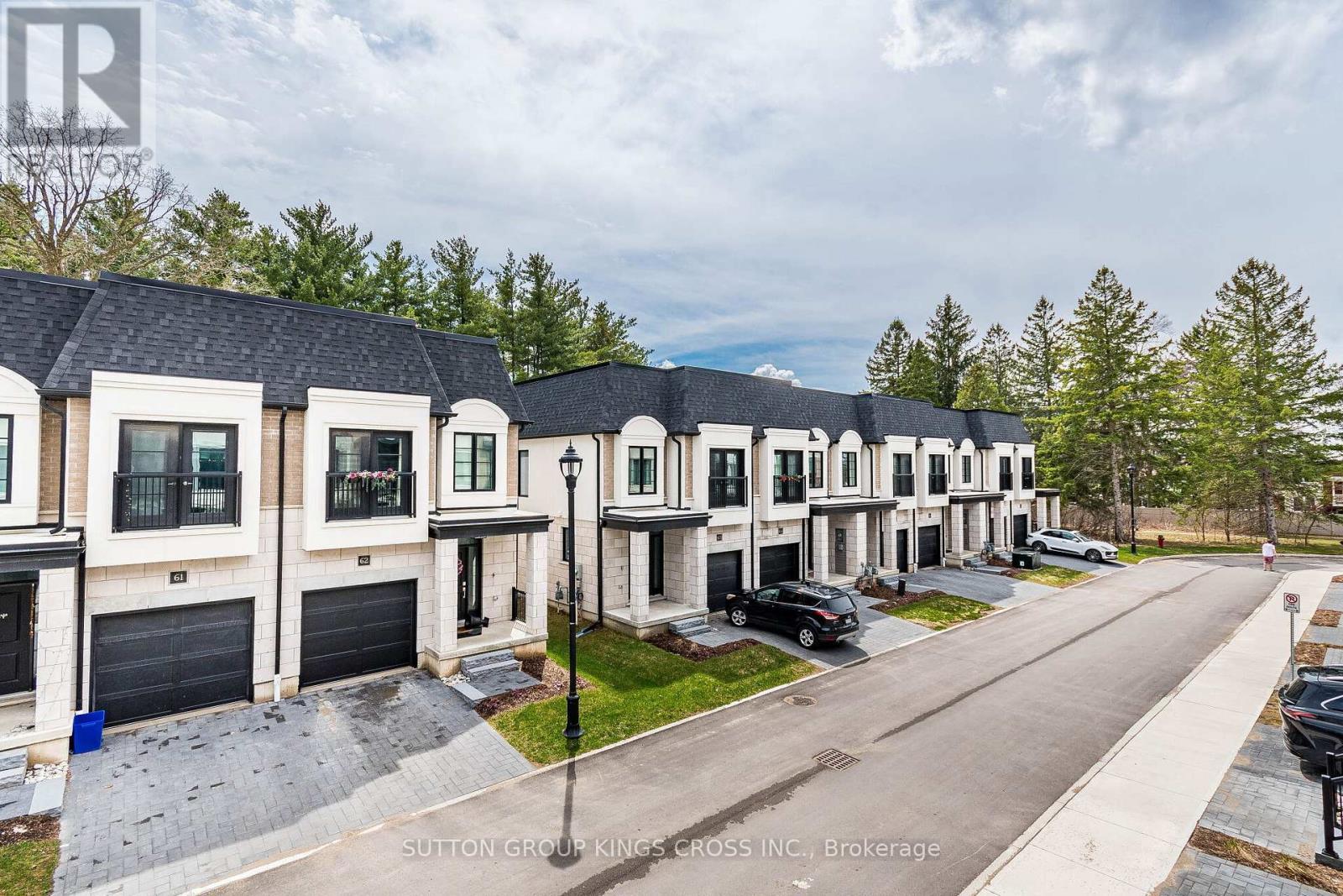 79 - 143 Elgin Street N, Cambridge, ON - Outdoor With Facade