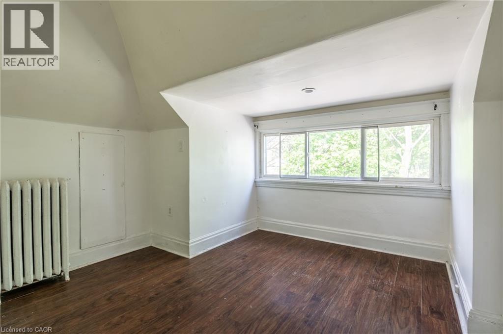 11 Proctor Boulevard Unit# 3, Hamilton, ON - Indoor Photo Showing Other Room