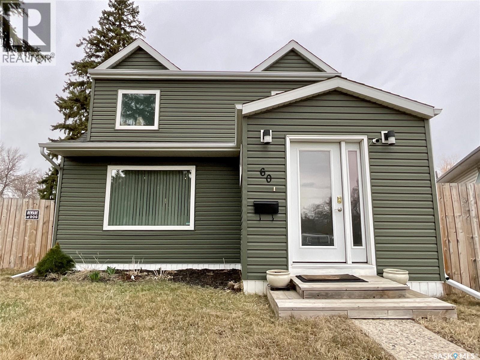 60 Charles Crescent, Regina, SK - Outdoor