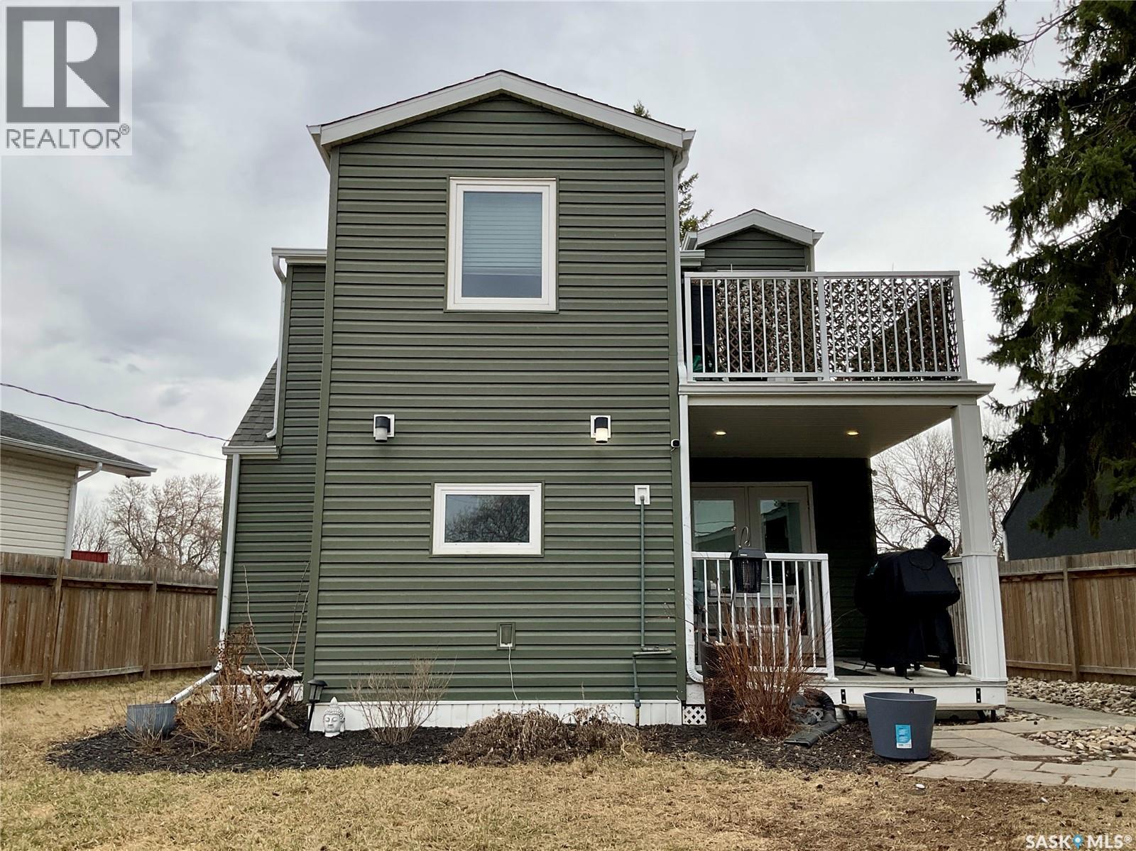 60 Charles Crescent, Regina, SK - Outdoor With Balcony With Exterior