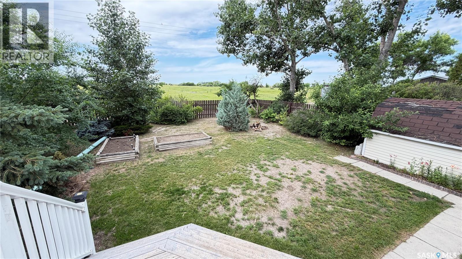 52 Harrigan Crescent, Maple Creek, SK - Outdoor