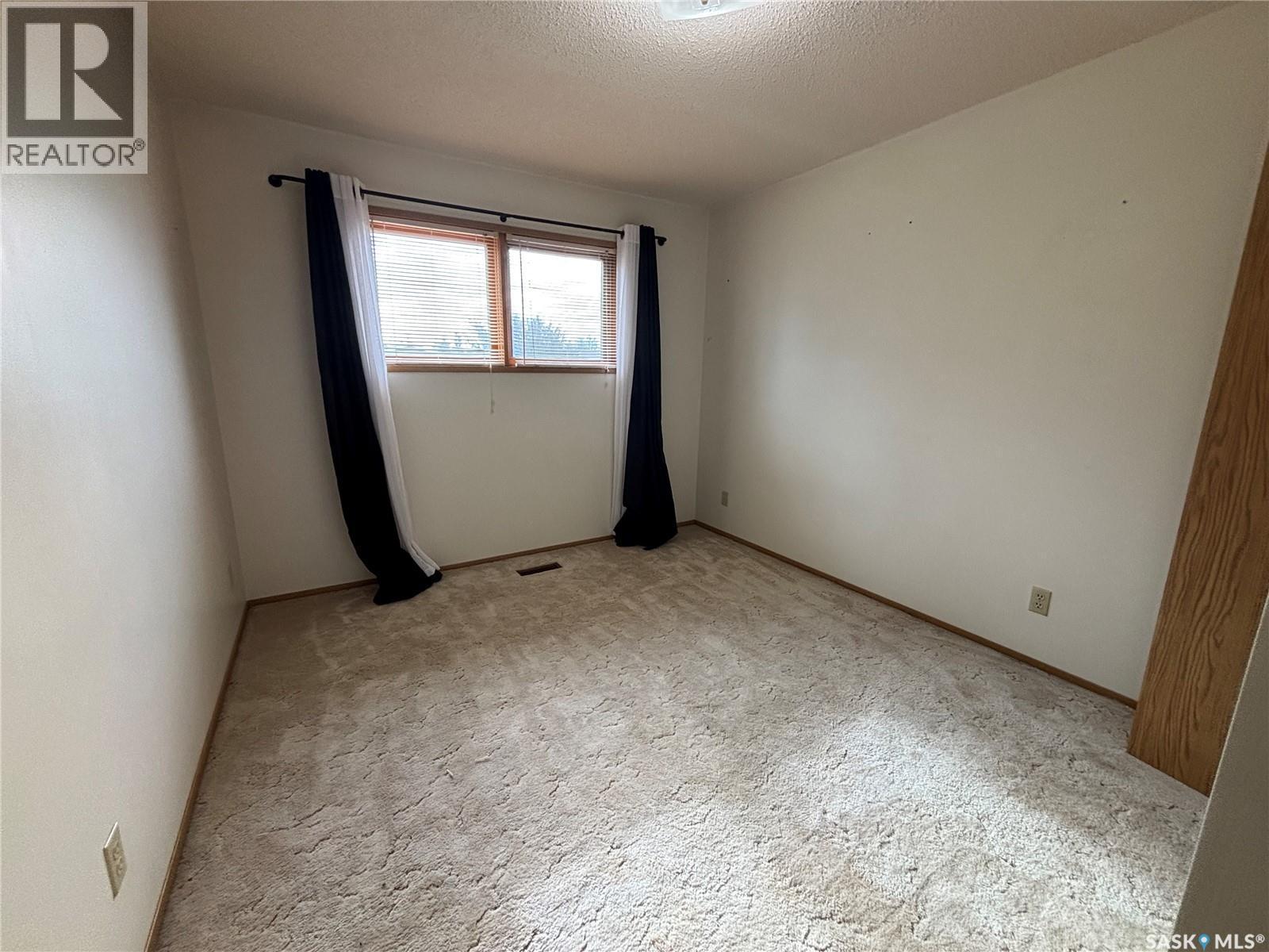 52 Harrigan Crescent, Maple Creek, SK - Indoor Photo Showing Other Room