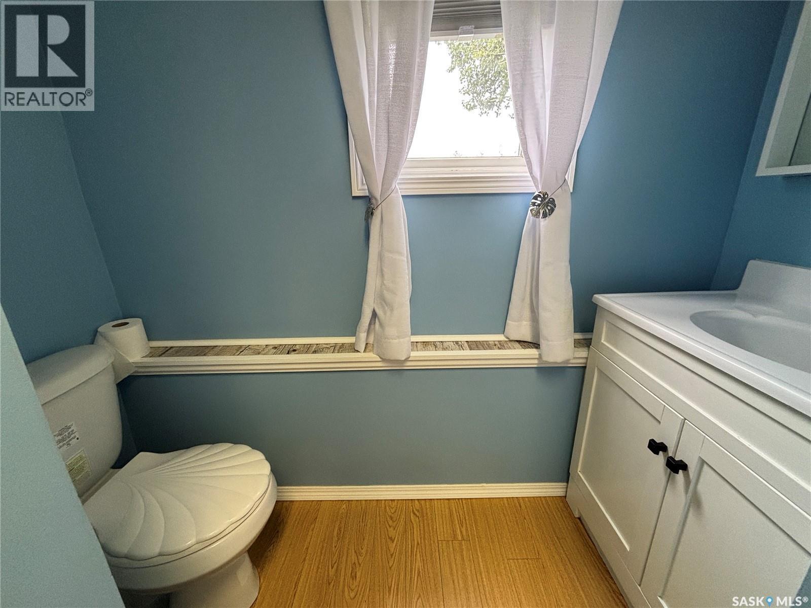 52 Harrigan Crescent, Maple Creek, SK - Indoor Photo Showing Bathroom