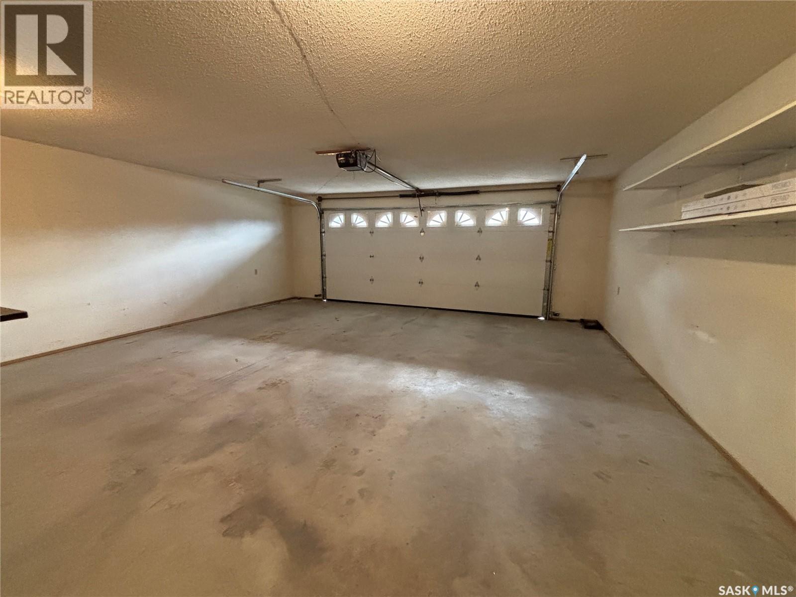 52 Harrigan Crescent, Maple Creek, SK - Indoor Photo Showing Garage