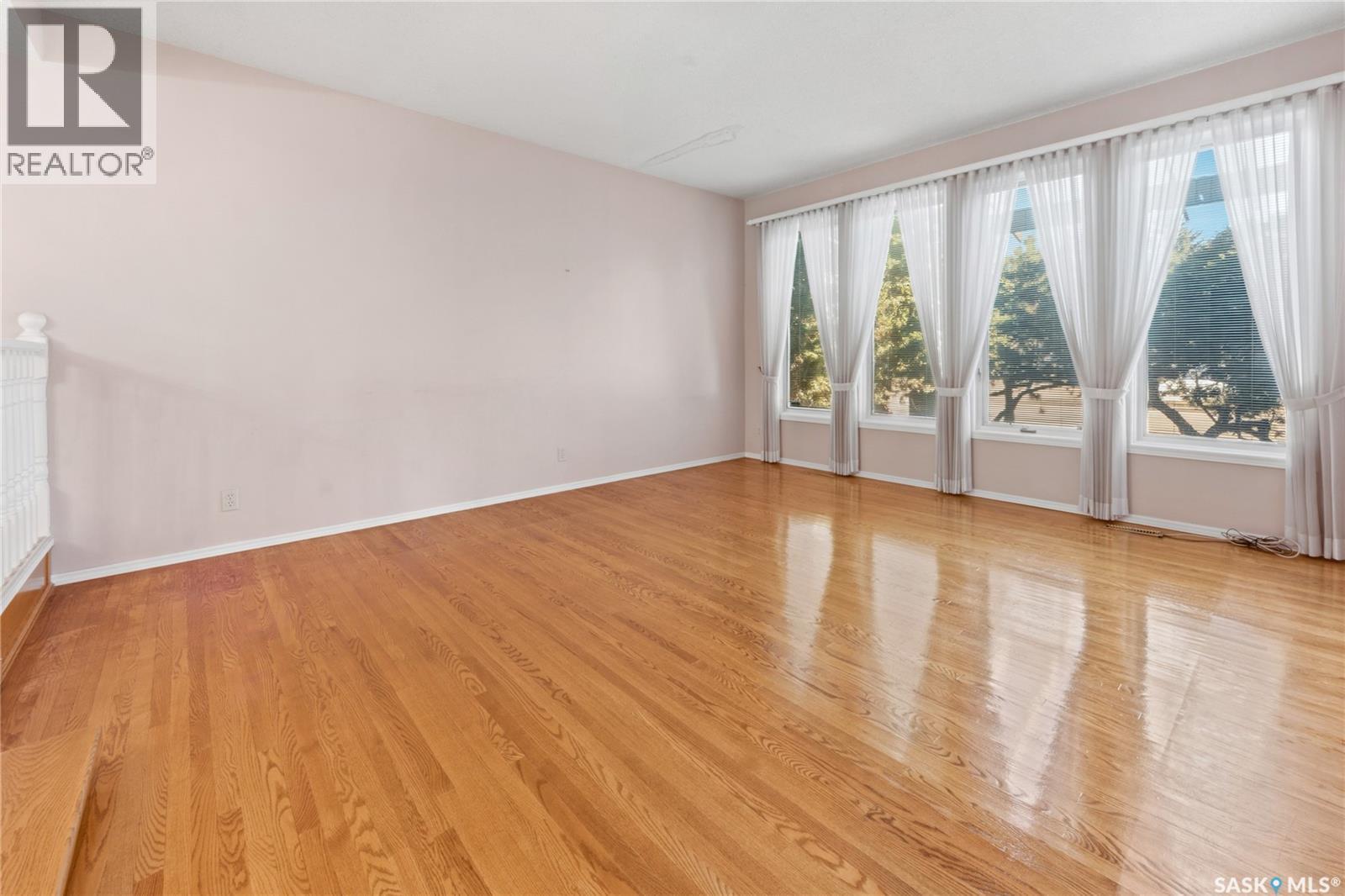 215 Mallin Crescent, Saskatoon, SK - Indoor Photo Showing Other Room