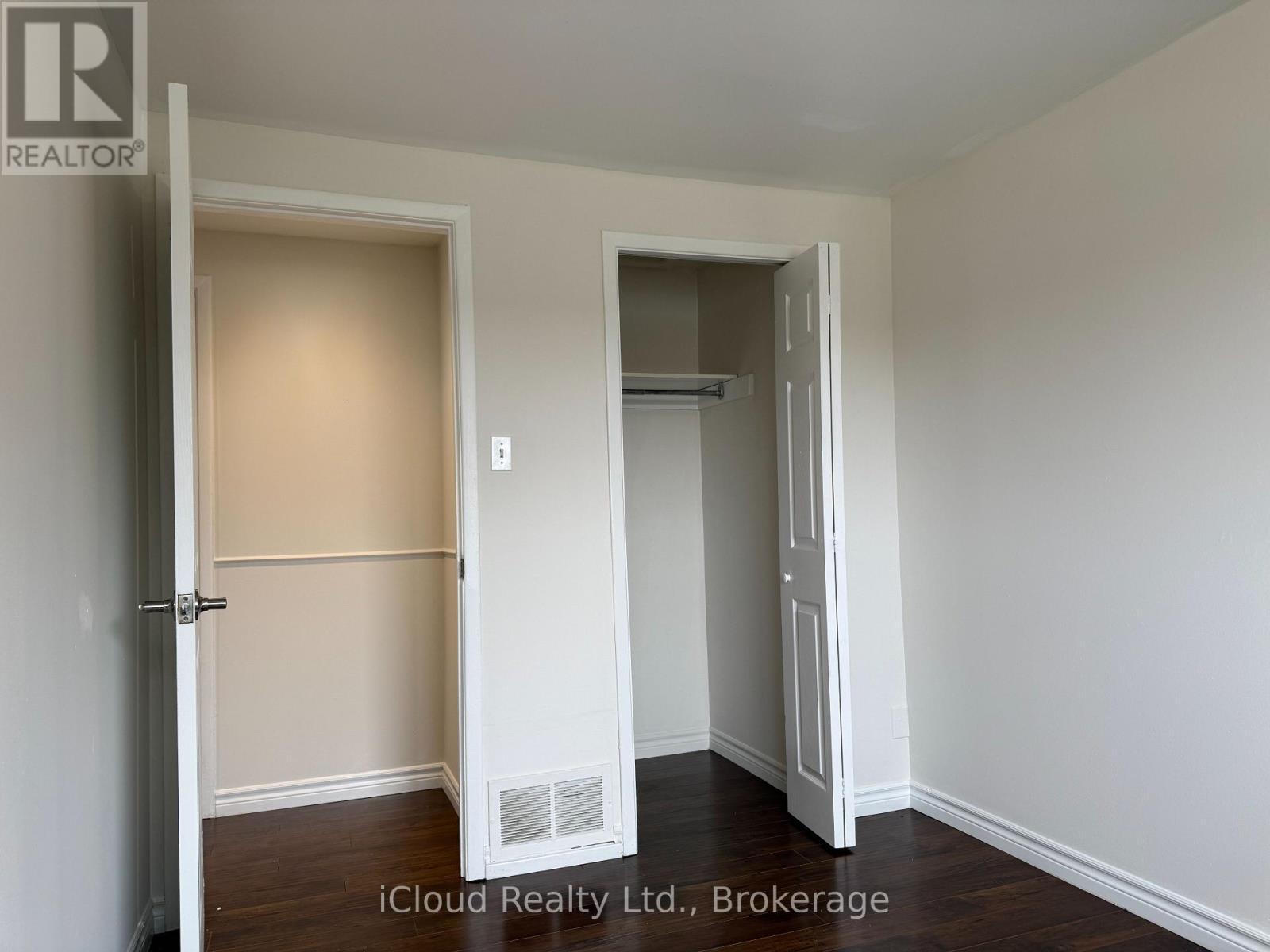 3880 Teeswater Road, Mississauga, ON - Indoor