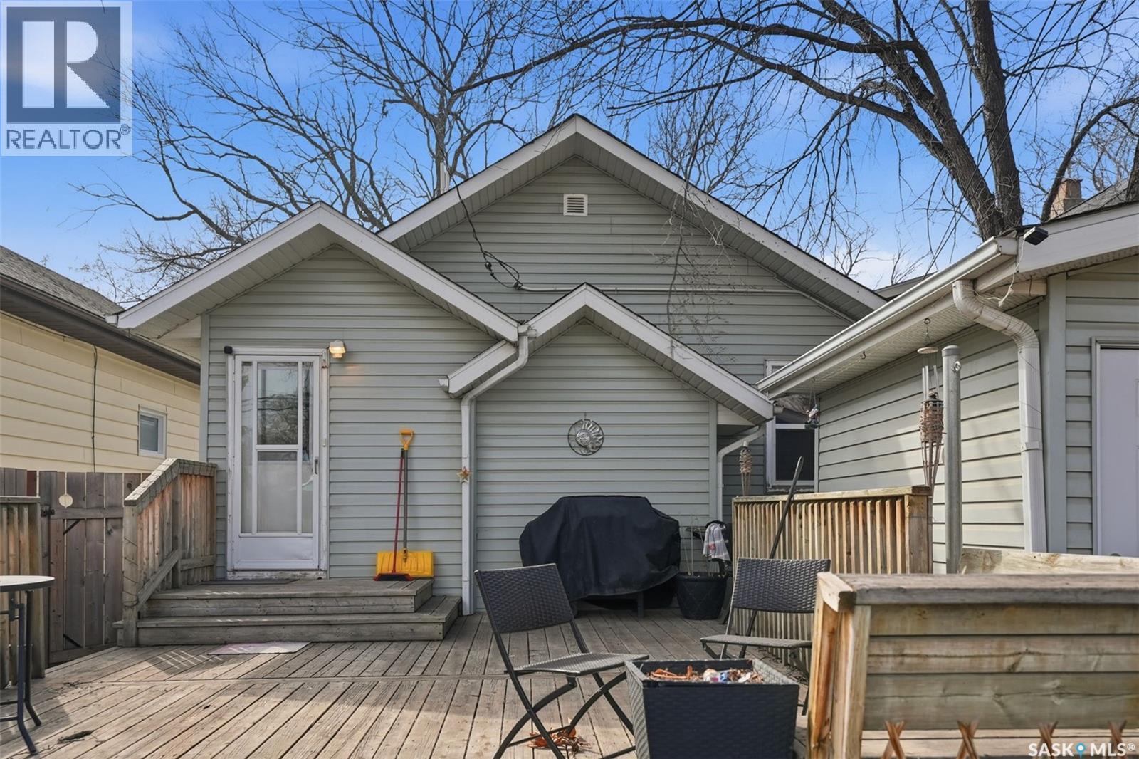 1306 C Avenue N, Saskatoon, SK - Outdoor With Deck Patio Veranda
