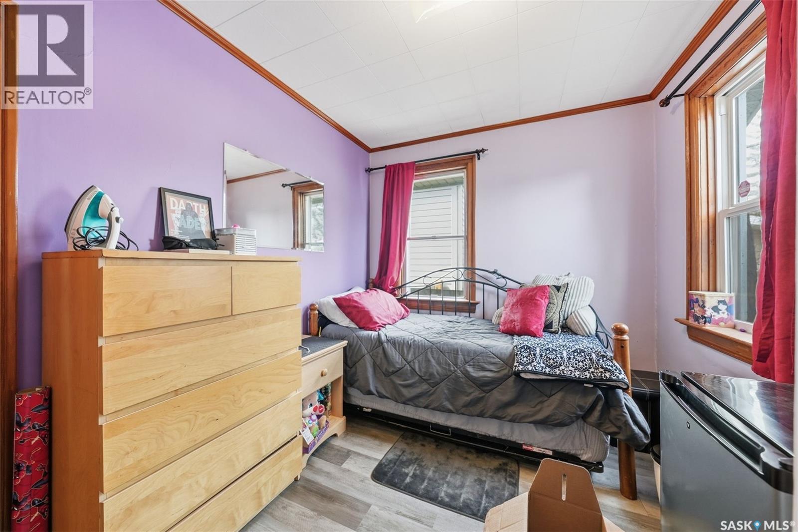1306 C Avenue N, Saskatoon, SK - Indoor Photo Showing Bedroom