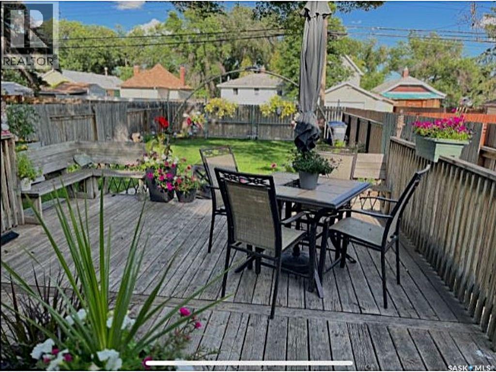 1306 C Avenue N, Saskatoon, SK - Outdoor With Deck Patio Veranda
