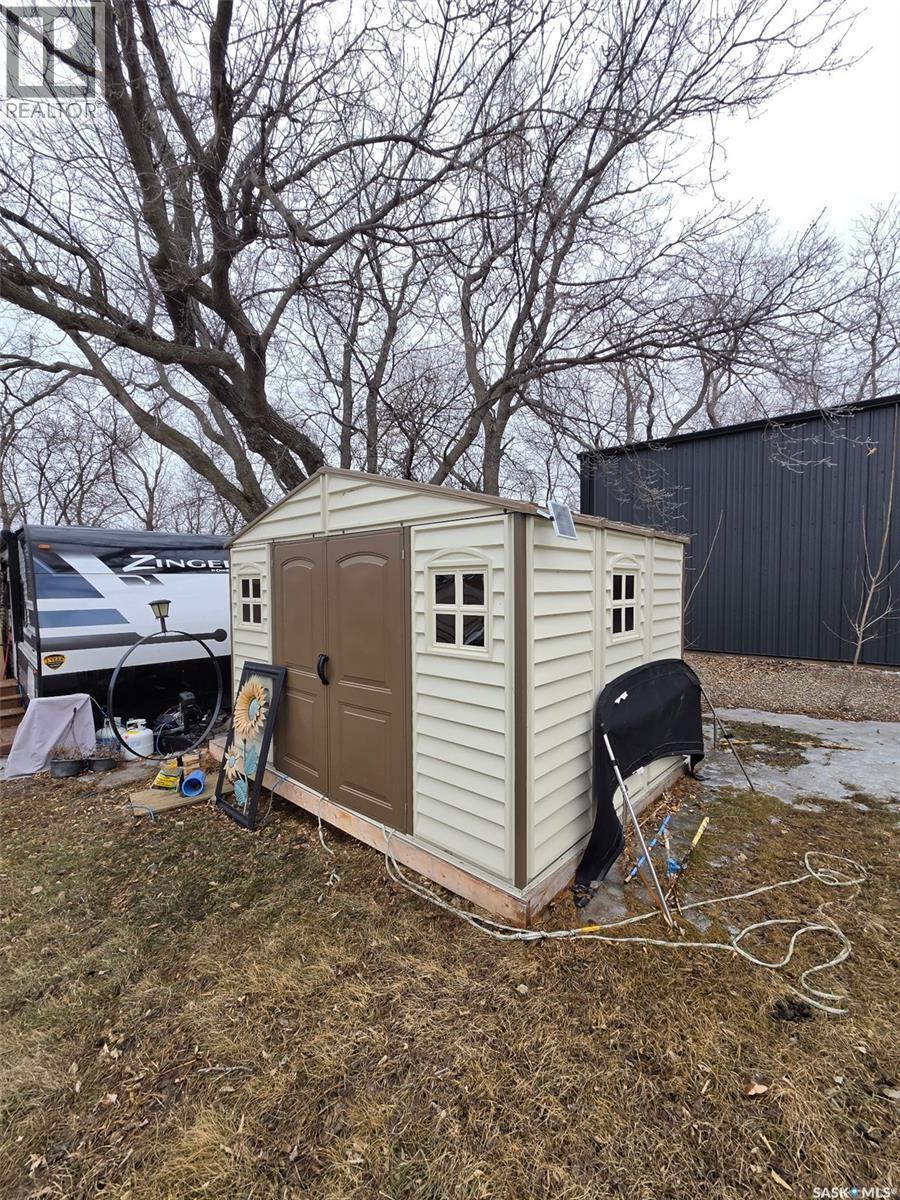 21 Oakley Lane, West End, SK