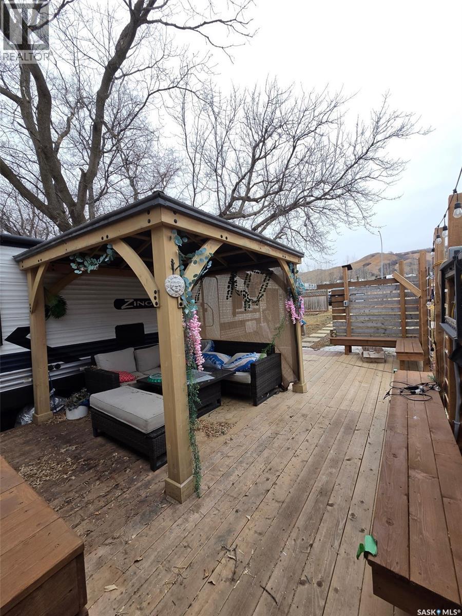 21 Oakley Lane, West End, SK