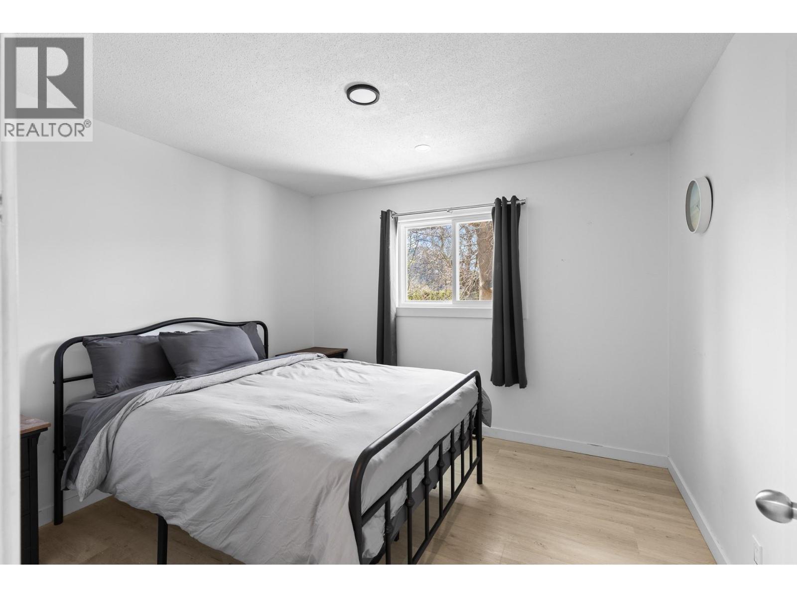 2618 Thacker Drive, West Kelowna, BC - Indoor Photo Showing Bedroom