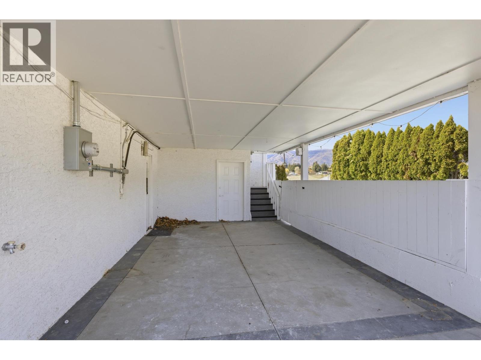 2618 Thacker Drive, West Kelowna, BC -