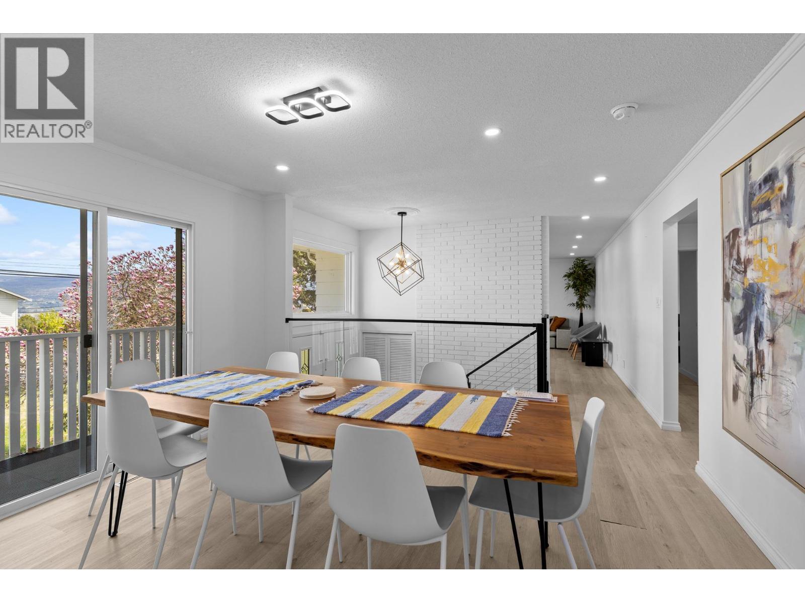 2618 Thacker Drive, West Kelowna, BC - Indoor Photo Showing Dining Room