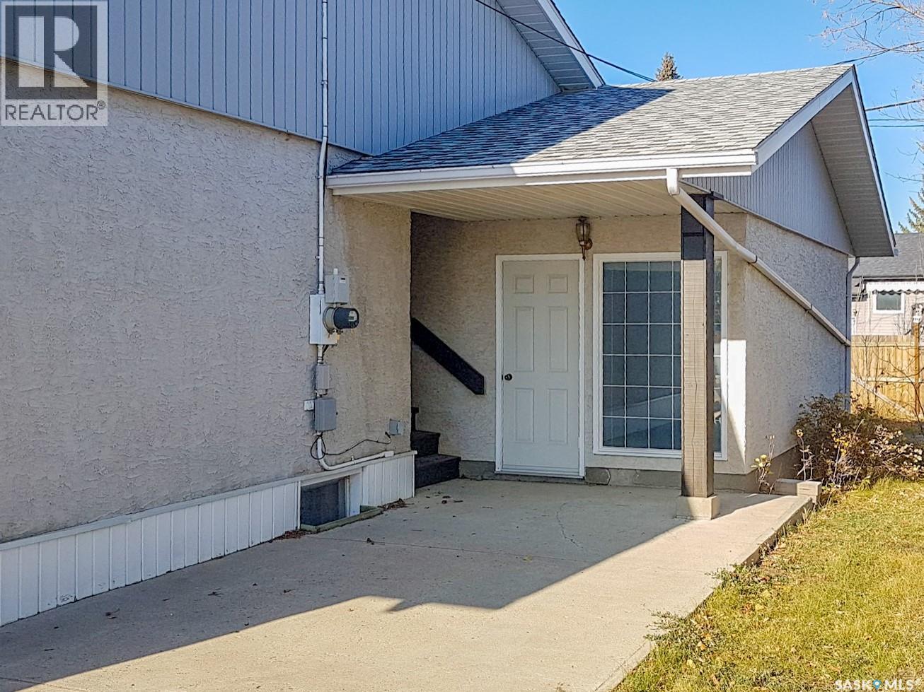 402 Fourth Street, Kipling, SK - Outdoor With Exterior