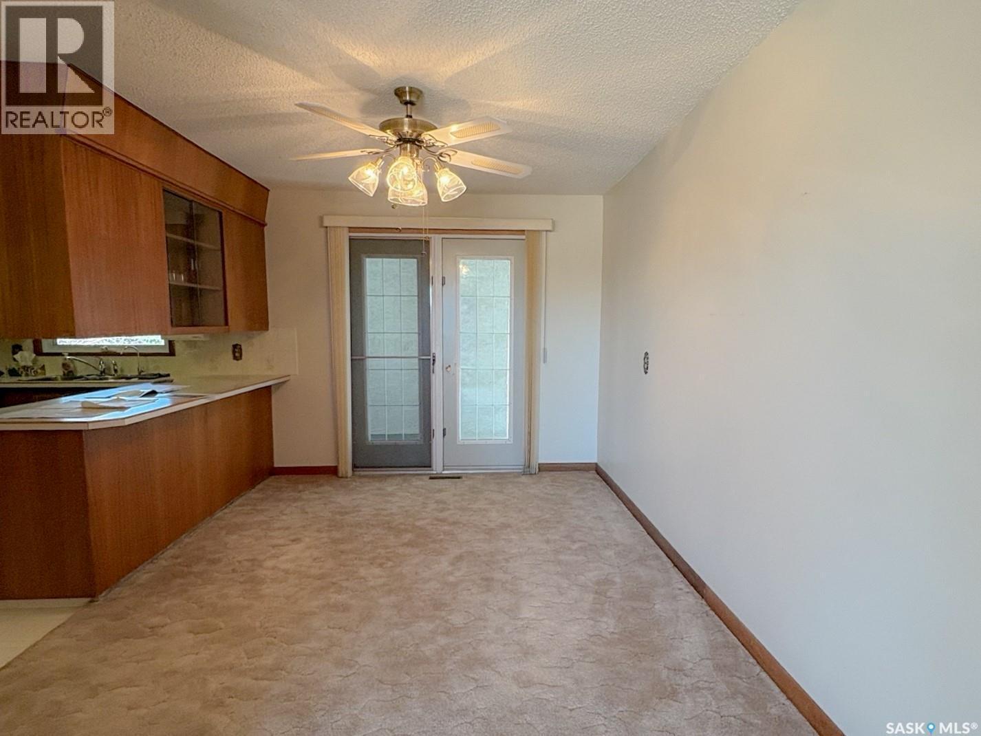 402 Fourth Street, Kipling, SK - Indoor Photo Showing Other Room