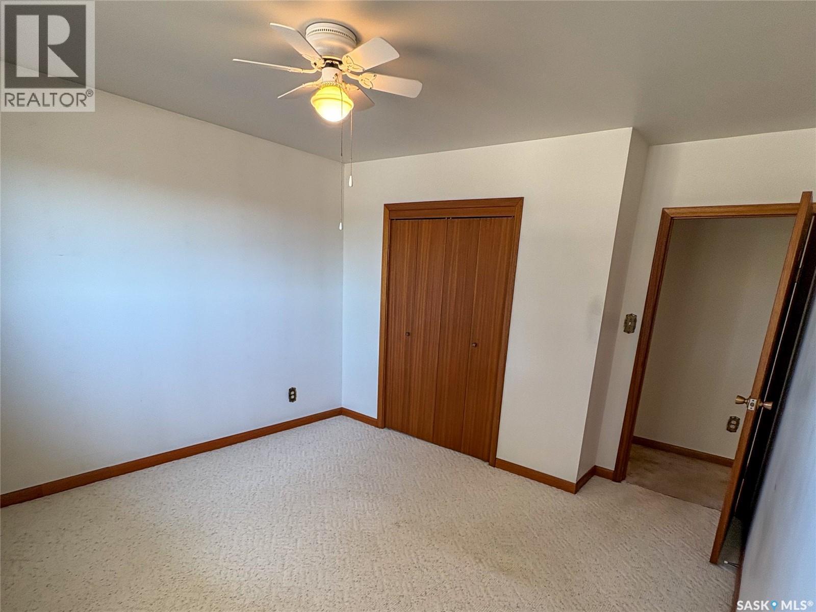 402 Fourth Street, Kipling, SK - Indoor Photo Showing Other Room