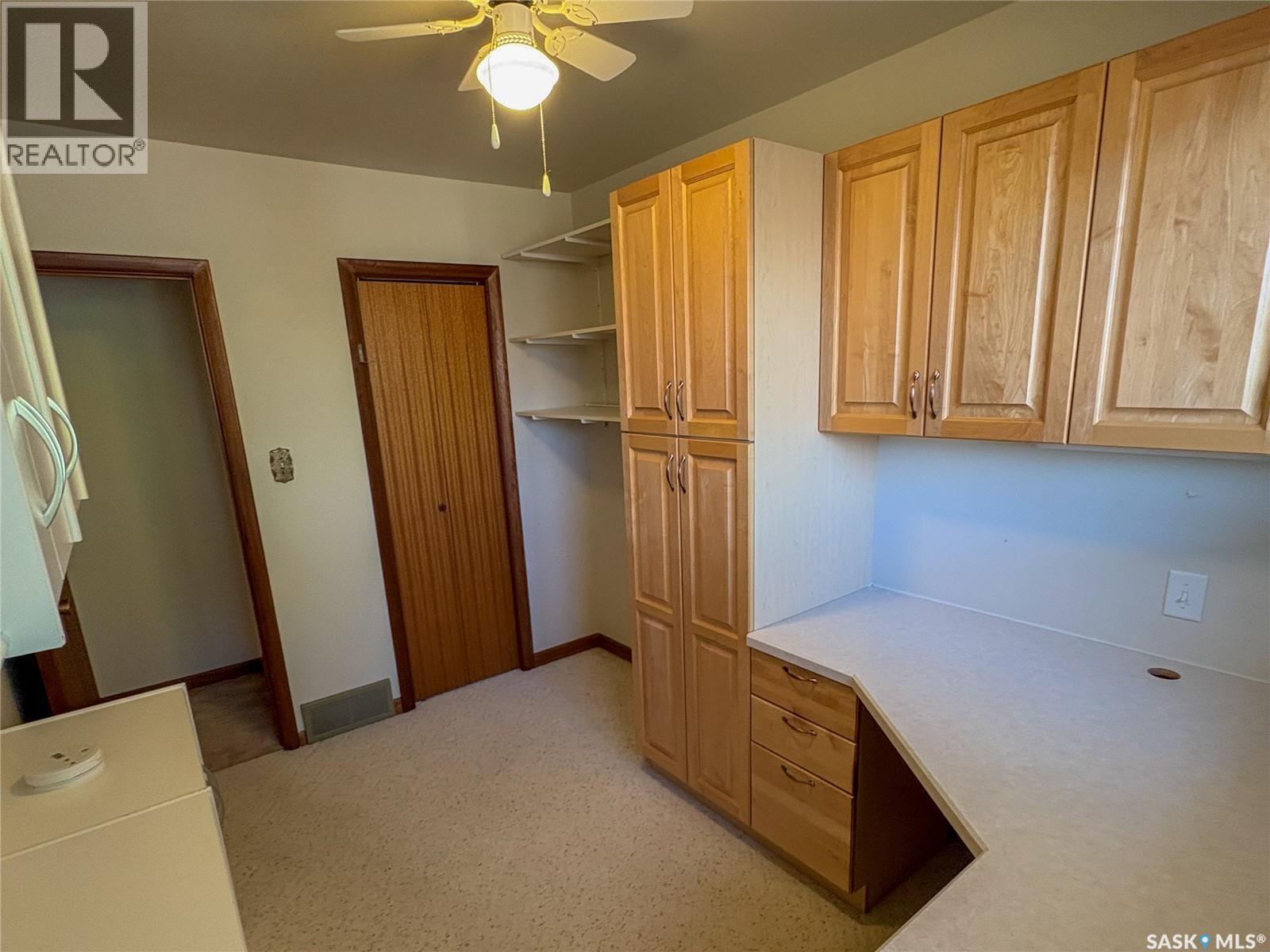 402 Fourth Street, Kipling, SK - Indoor