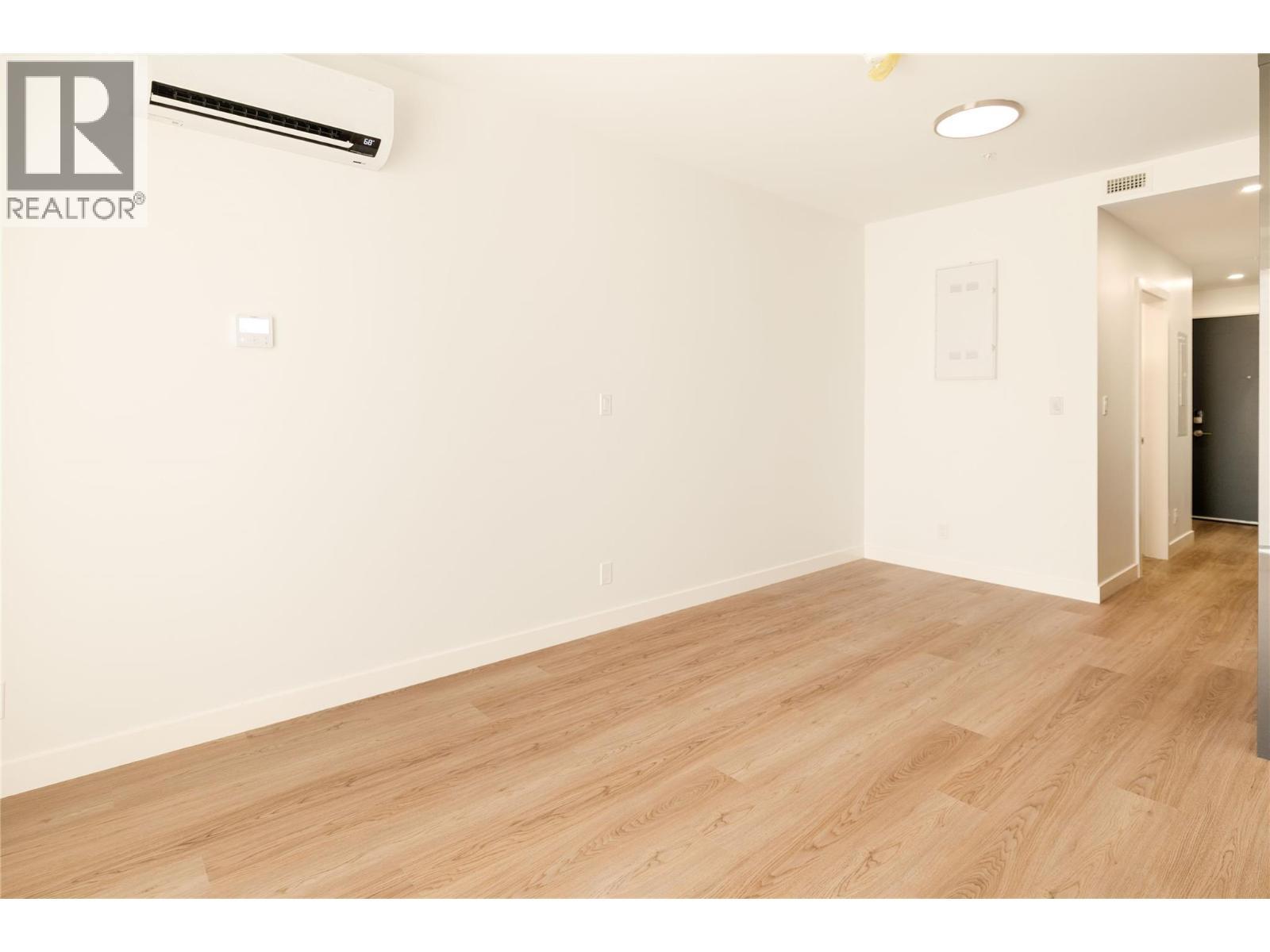 1380 Pridham Avenue Unit# 415, Kelowna, BC - Indoor Photo Showing Other Room