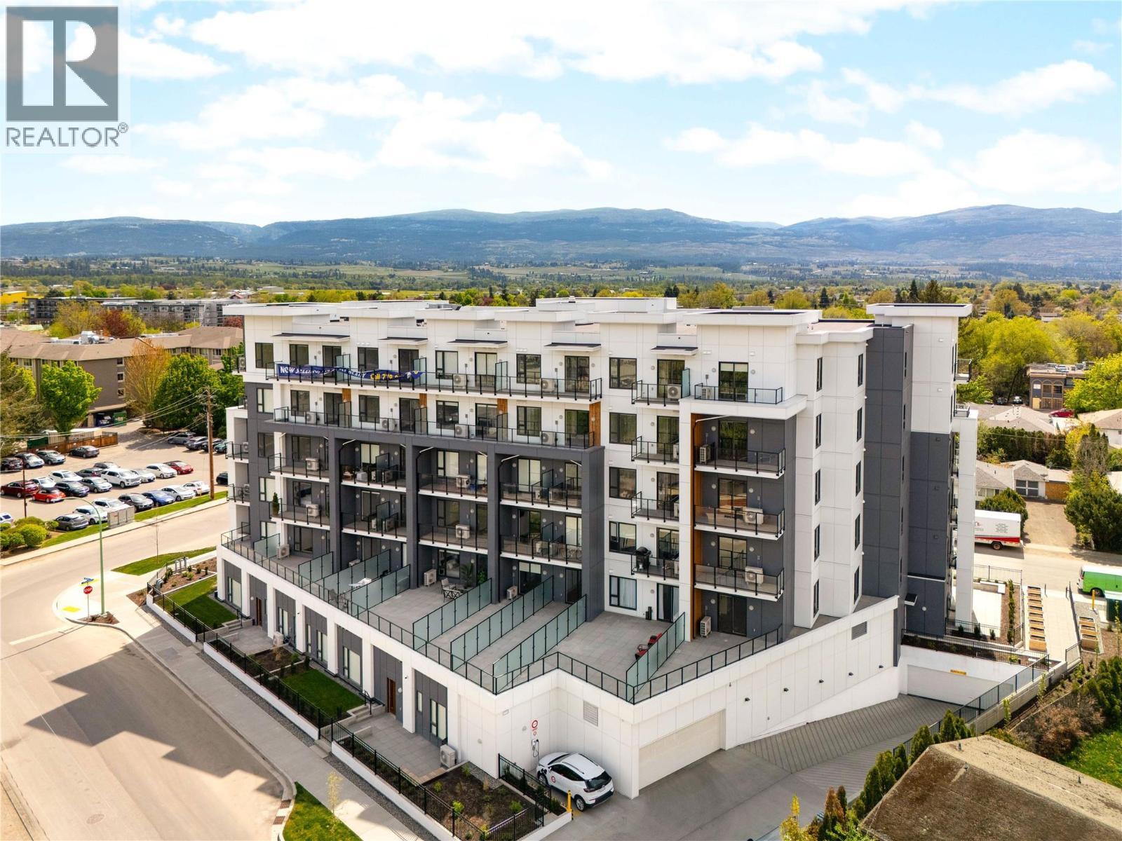 1380 Pridham Avenue Unit# 415, Kelowna, BC - Outdoor With View