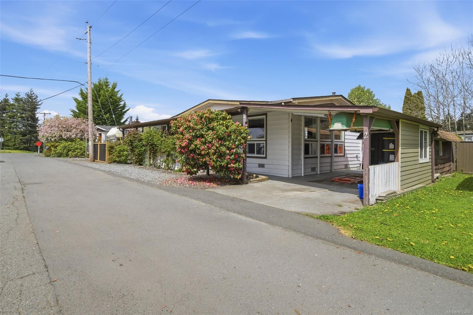 2-124 Cooper Rd, View Royal, BC