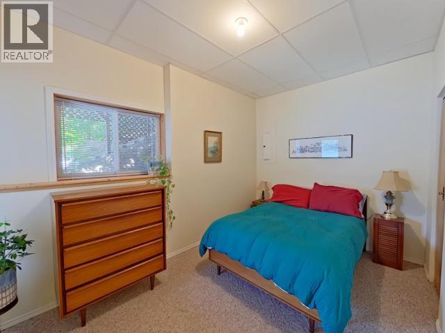 10754 Mariners Way, Powell River, BC - Indoor Photo Showing Bedroom